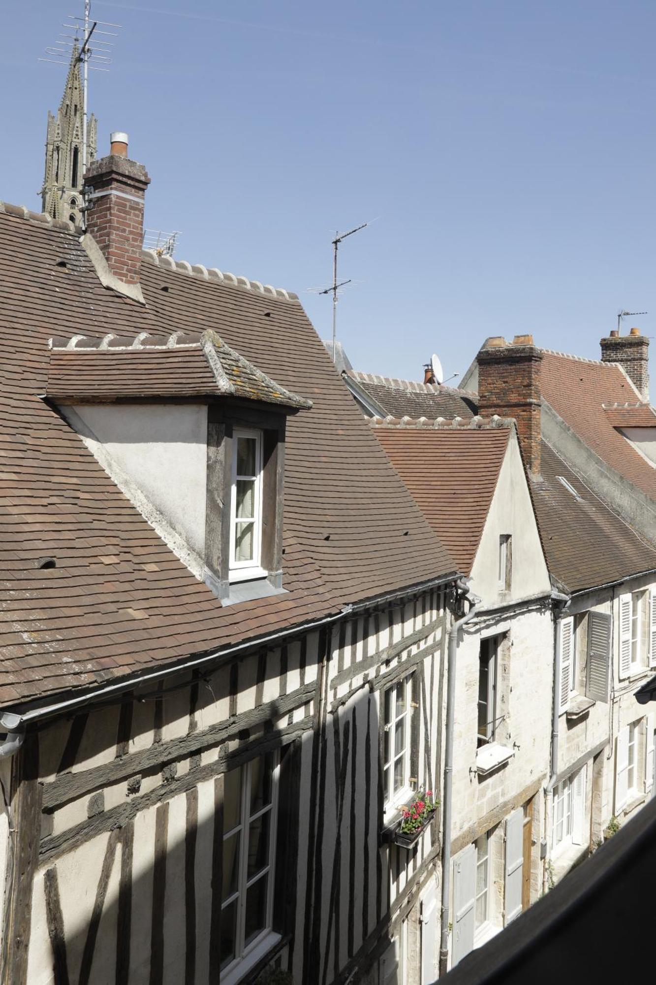 Appartements 4 Vents By La Boite En Plus Senlis  Eksteriør bilde